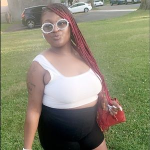 Meet your Posher, Oniajah